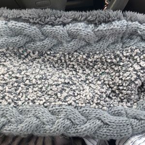 Betsy’s Johnson scarf